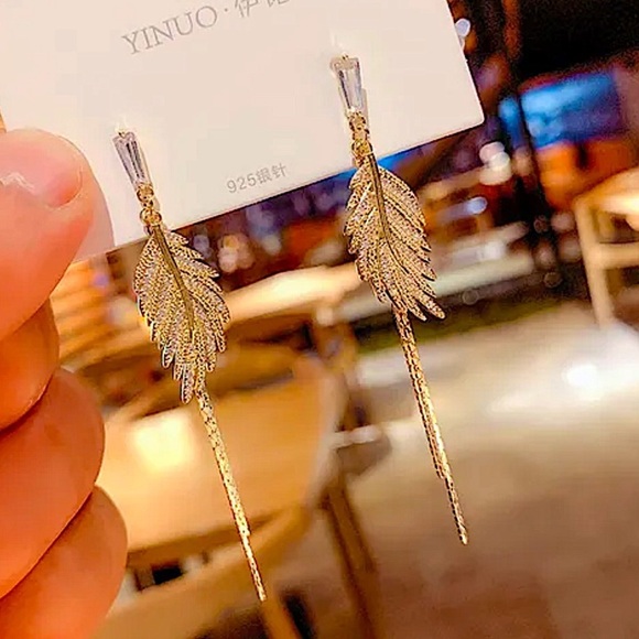 Leaf Tassel Zircon Gold Plated Earrings - Picture 2 of 3